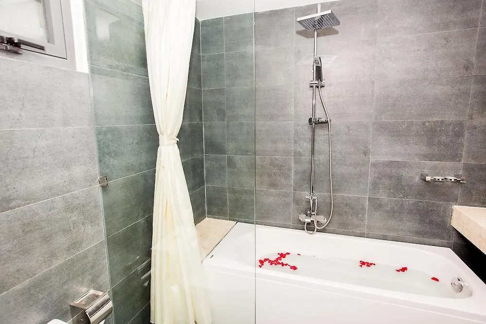 Alcove Da Nang Bay Boutique Hotel