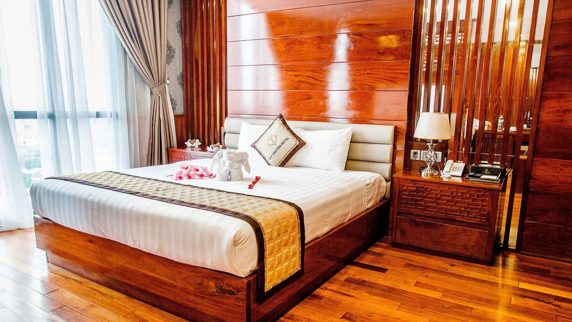 Alcove Da Nang Bay Boutique Hotel