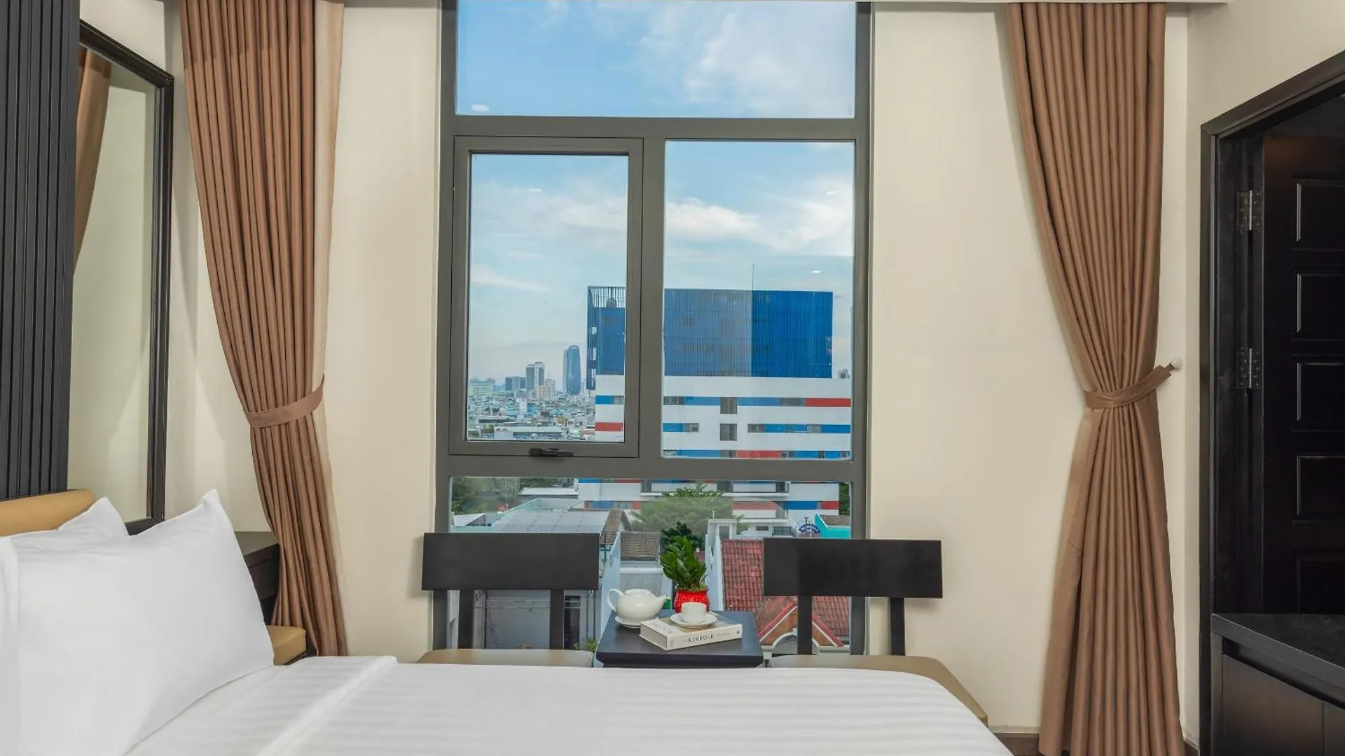 Alcove Da Nang Bay Boutique Hotel Vietnam