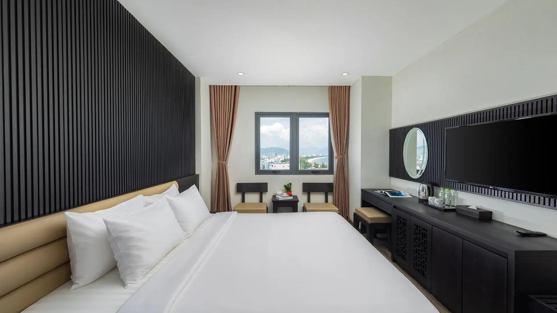 Alcove Da Nang Bay Boutique Hotel
