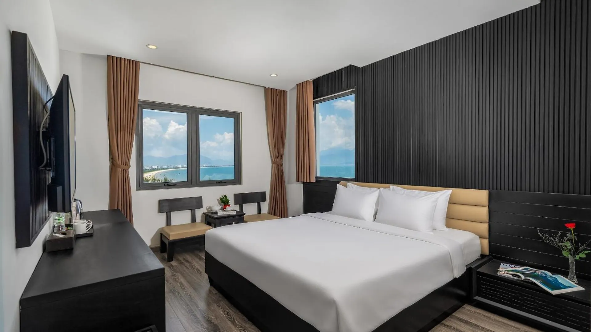 Alcove Da Nang Bay Boutique Hotel