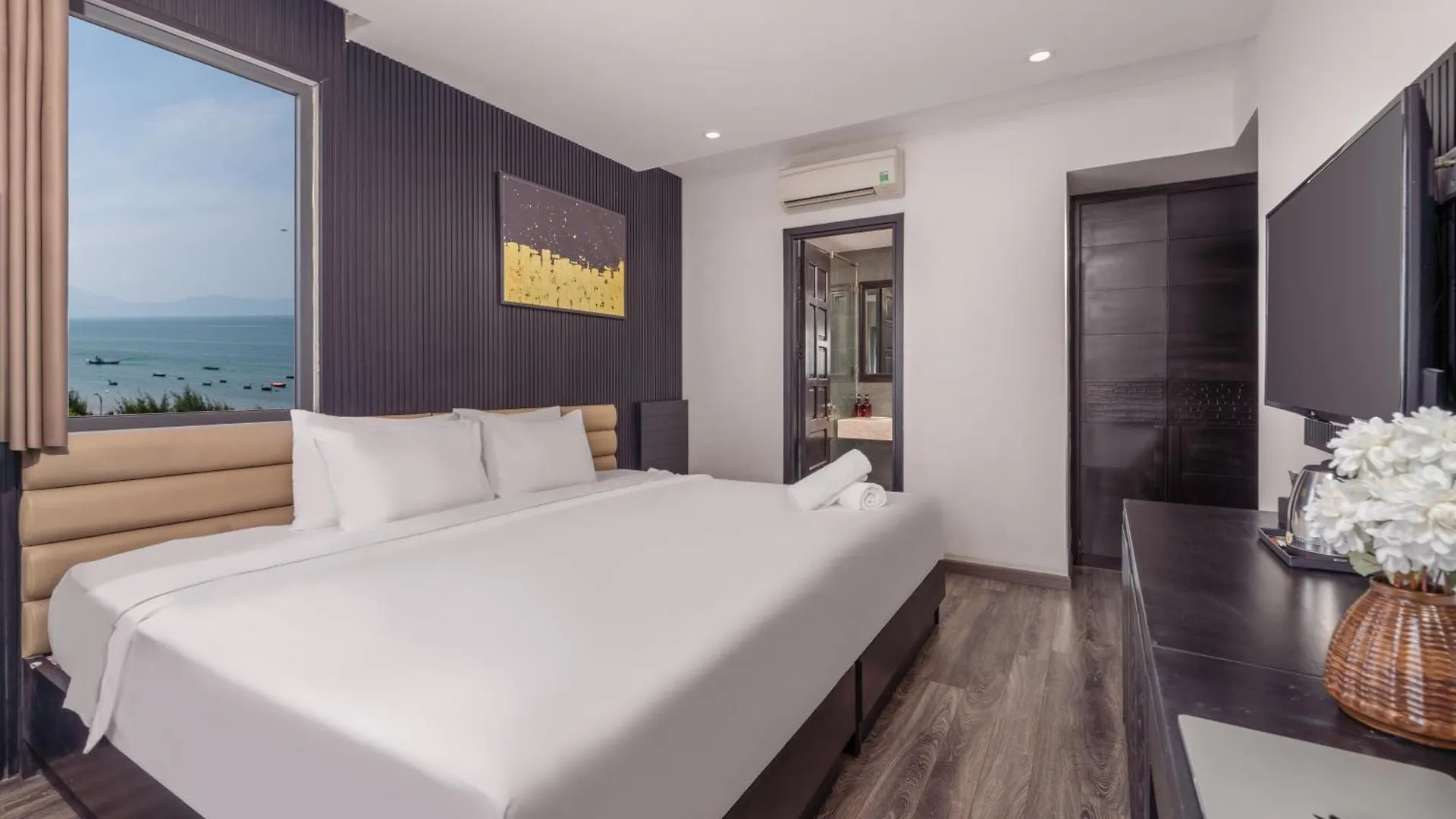 Alcove Da Nang Bay Boutique Hotel
