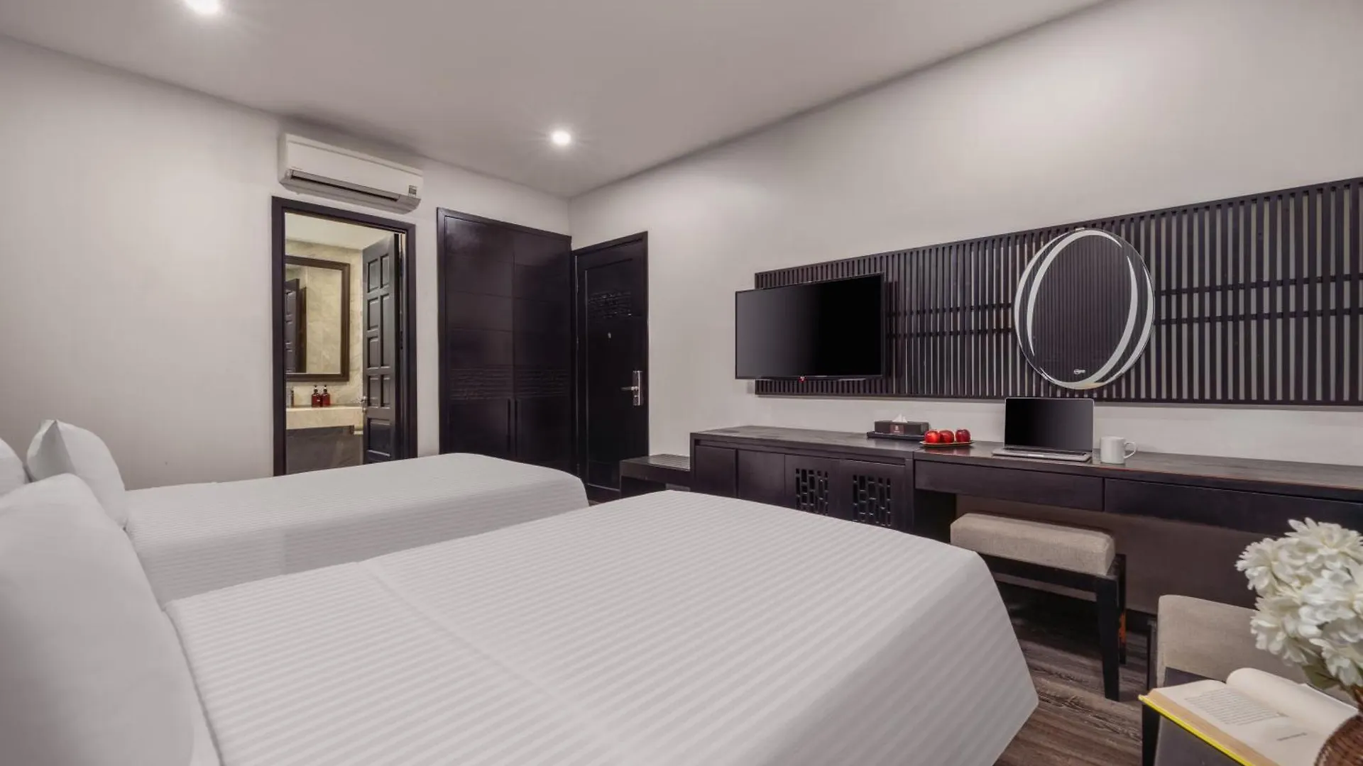 Alcove Da Nang Bay Boutique Hotel 3*,